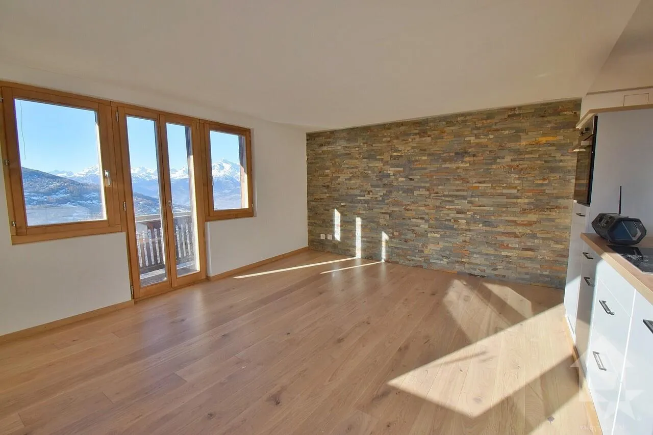 Magnifique appartement de 3.5 pièces complètement rénové en 2025