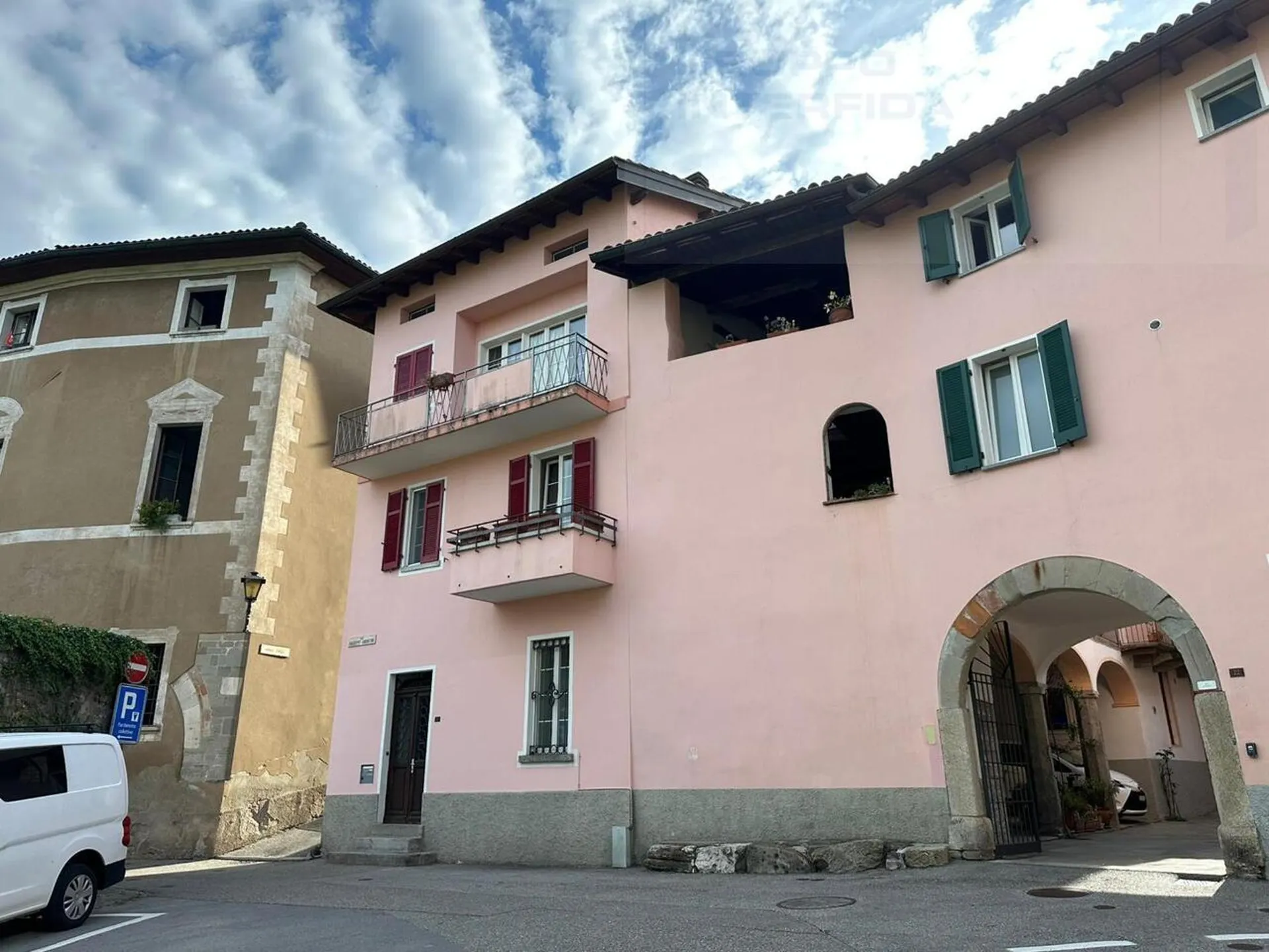 APPARTMENTO DUPLEX NEL NUCLEO DI MENDRISIO