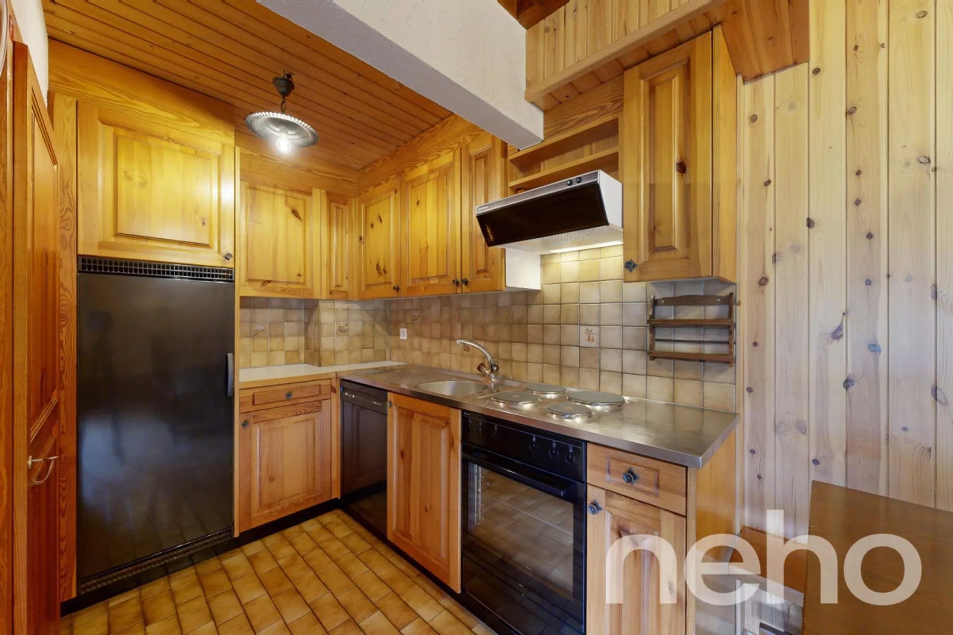 Exclusif: Chalet de 5 chambres avec une belle orientation plein sud