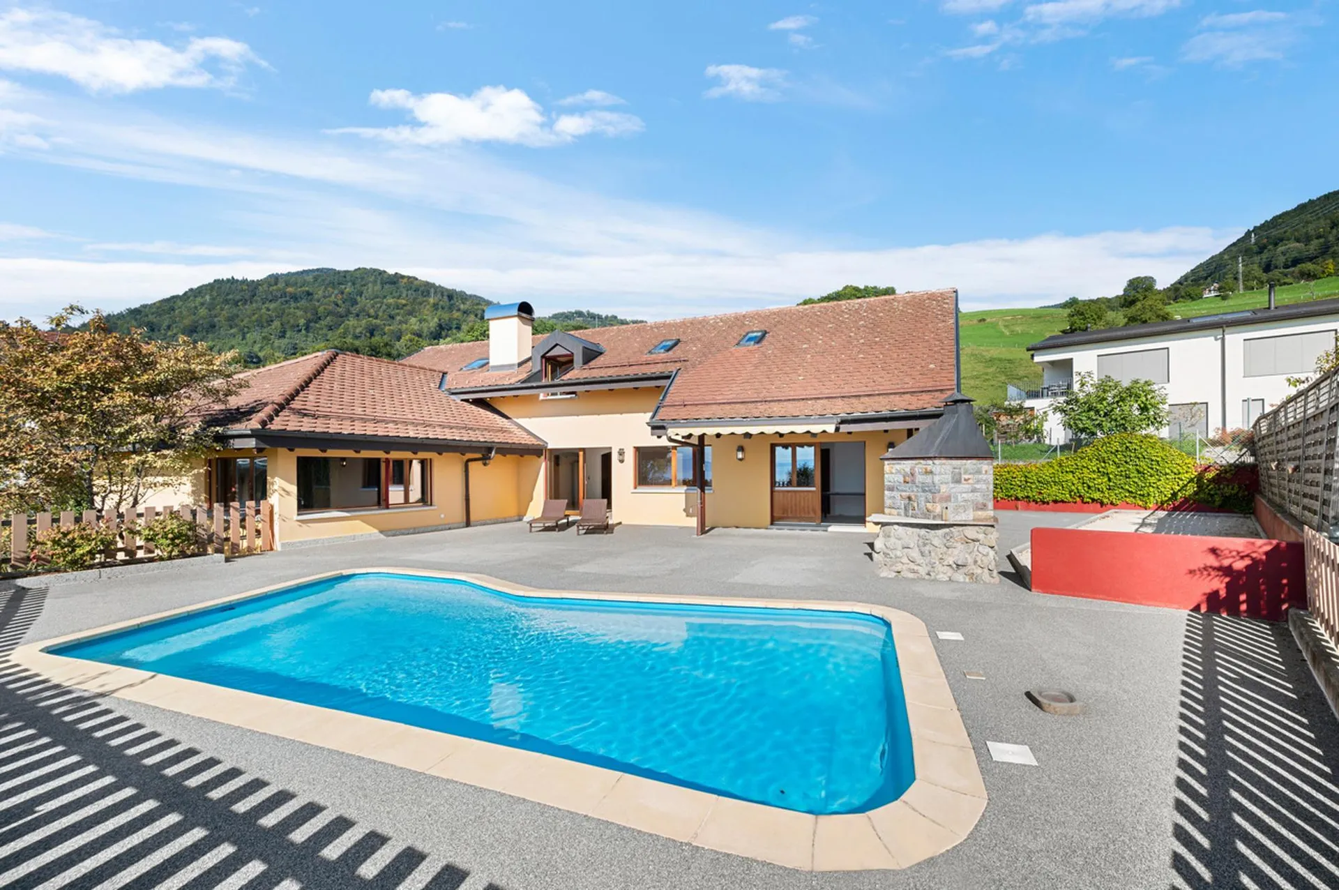 Magnifique villa vue lac et piscine