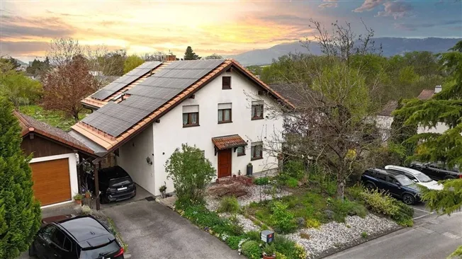 Eine außergewöhnliche Villa in Yverdon Natur, Moderne und Gelassenheit