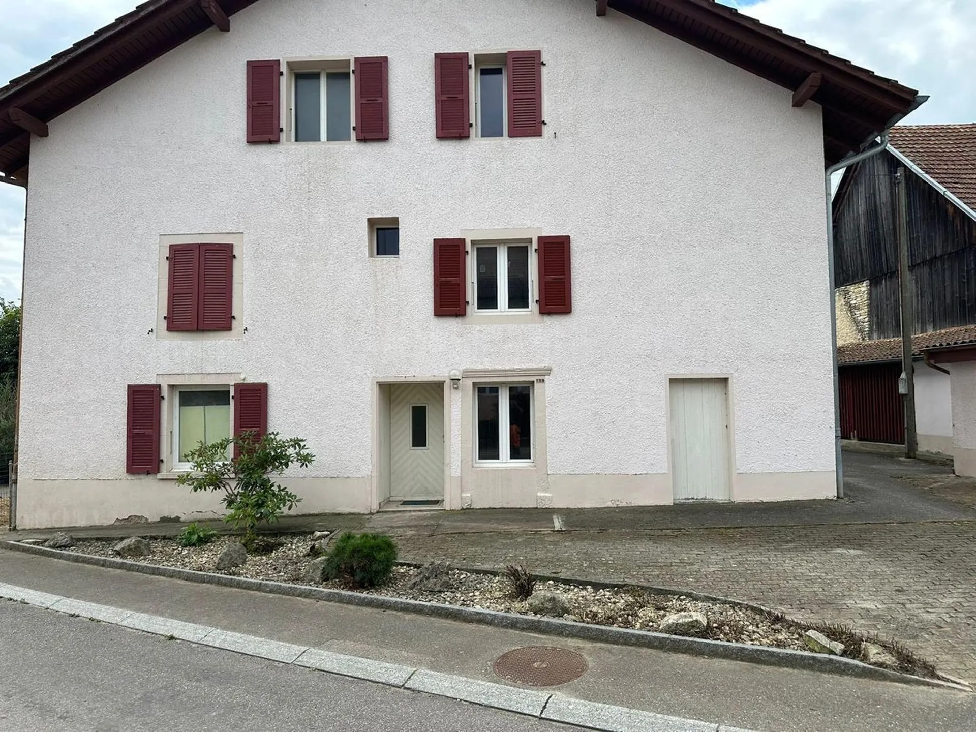 Appartement de 3,5 pièces au rez avec entrée séparée