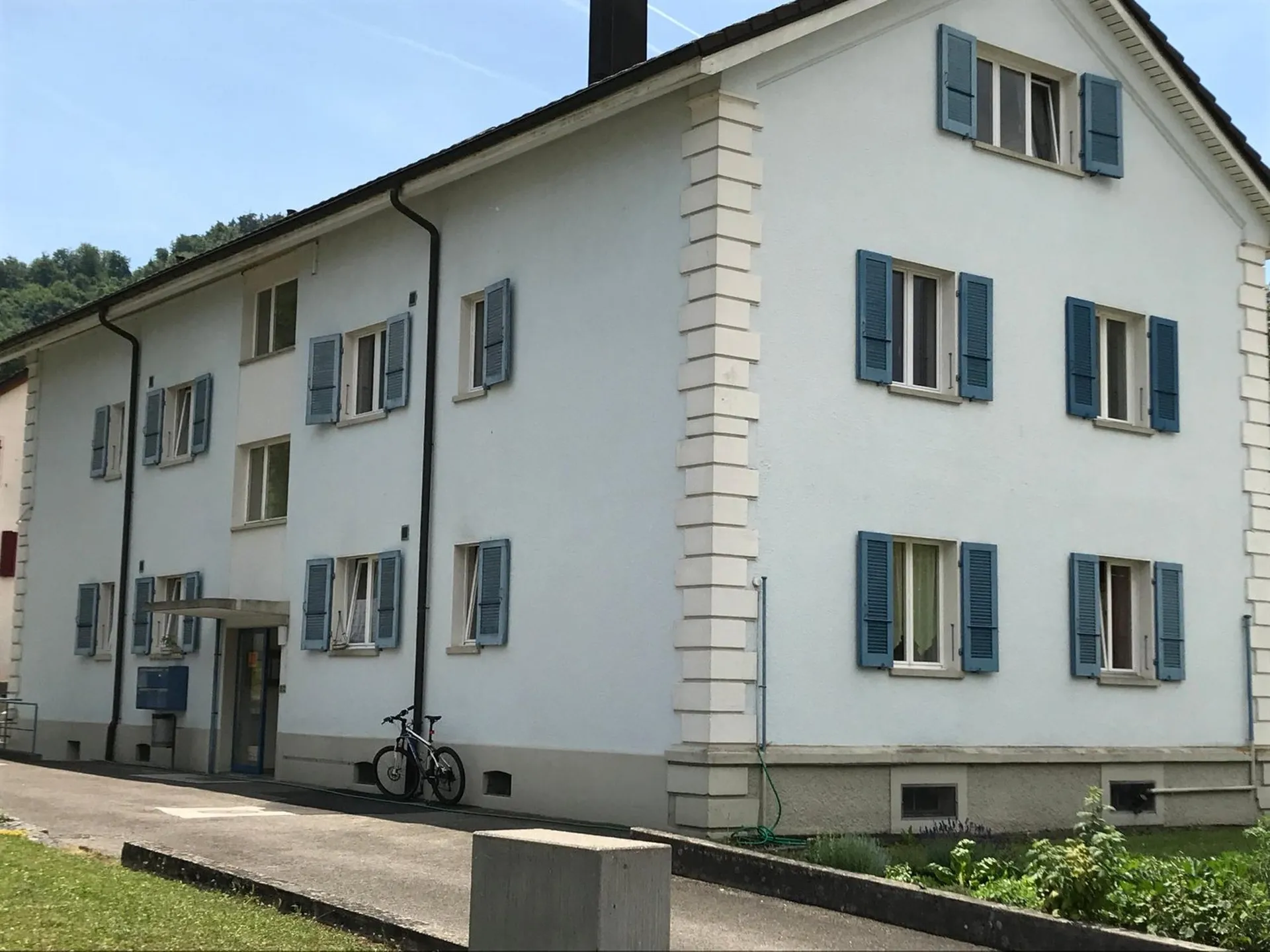 Image 12