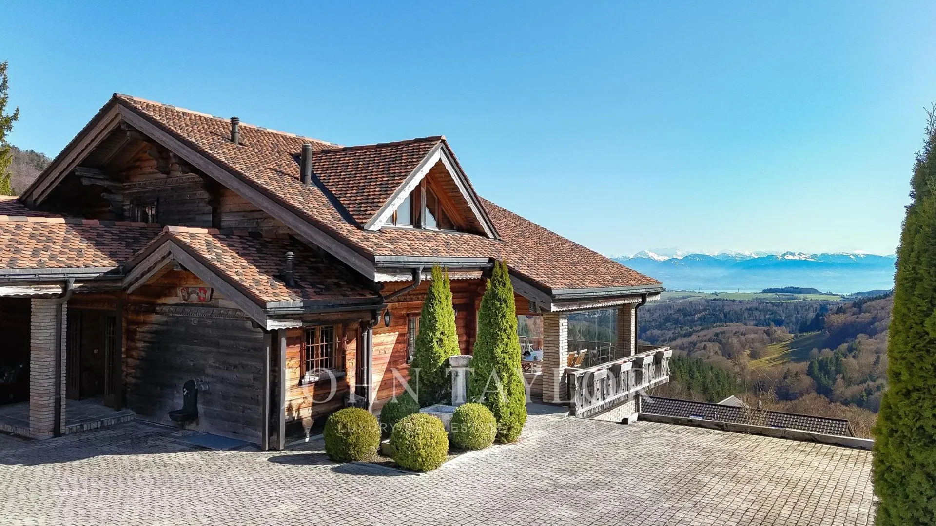 Villa d'exception au charme alpin avec vue imprenable