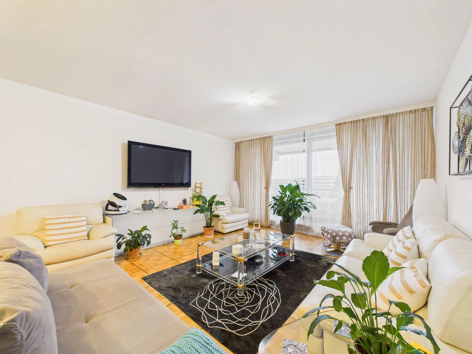 Appartement meublé de 5.5 pièces - 165 m² - Résidence de standing privée et arborée - Proche Nations et Organisations - Genève