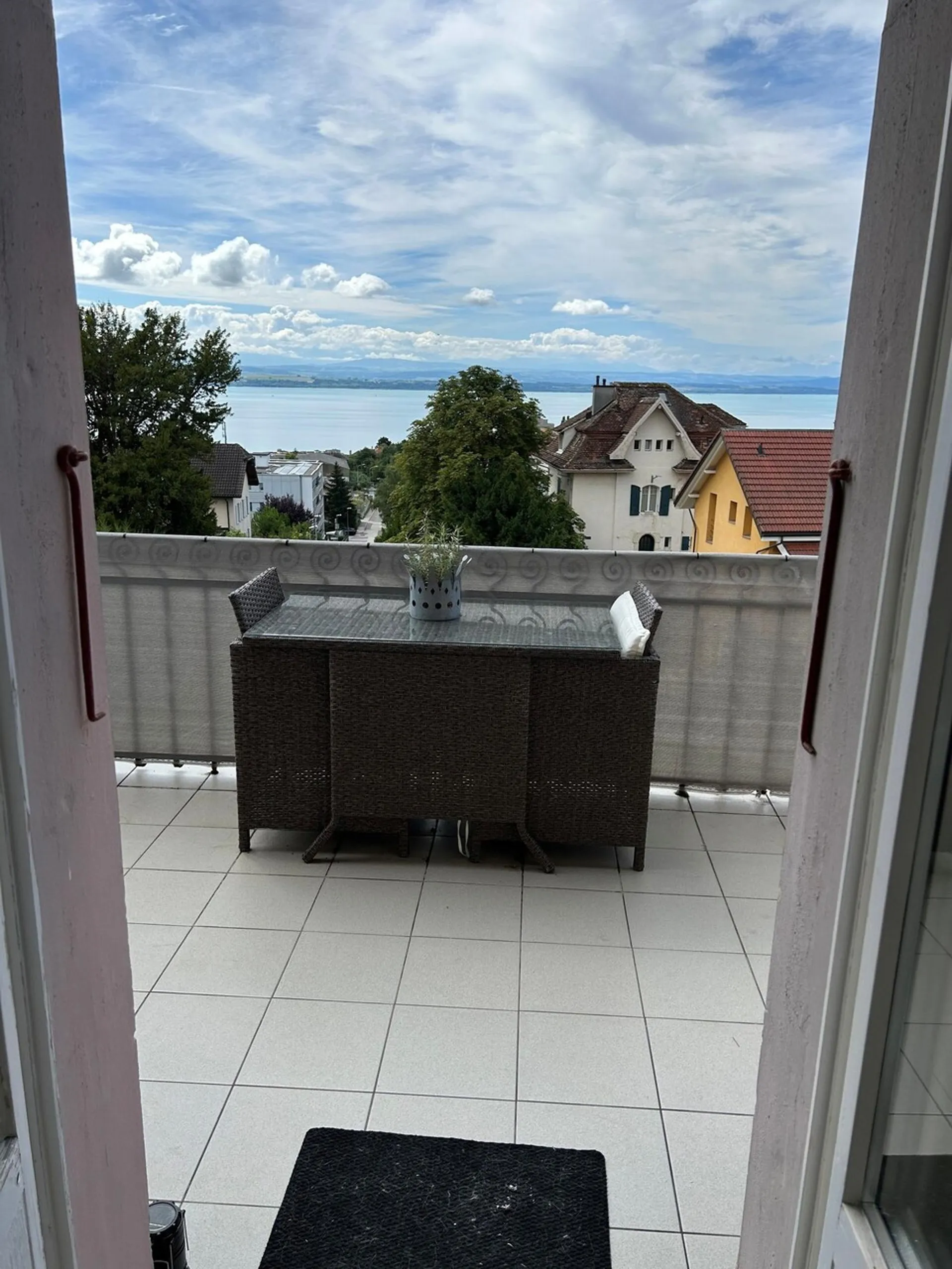 Appartement agréable offrant une vue sur le lac