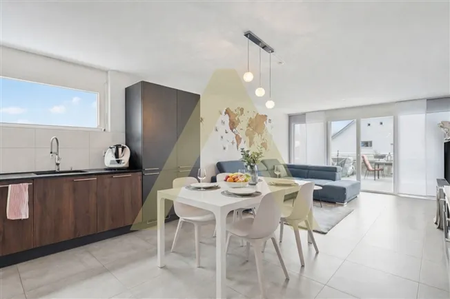 Moderne, freundliche und familienfreundliche Wohnung mit Balkon und Garten