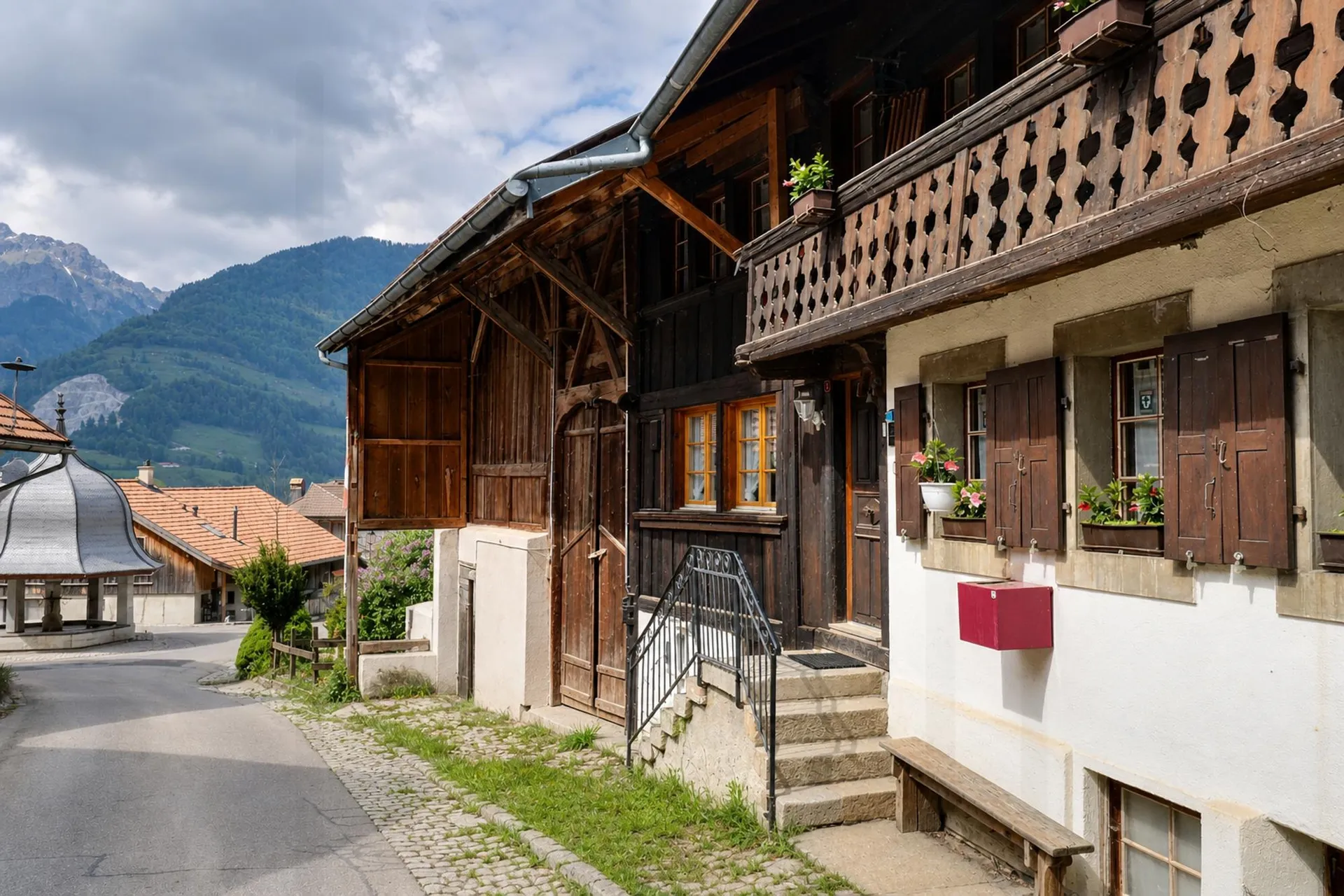 maison villageoise 5.5 p. avec grange et potentiel