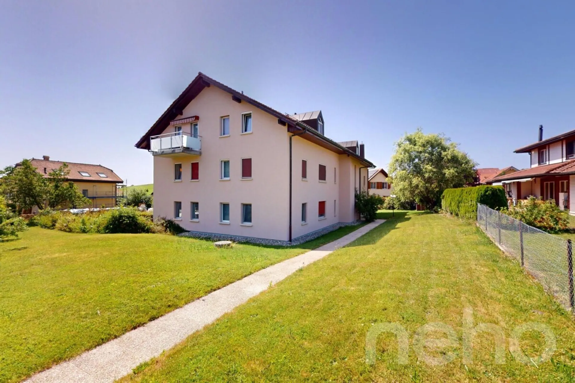 Exclusif: Spacieux appartement de 3 chambres dans les combles
