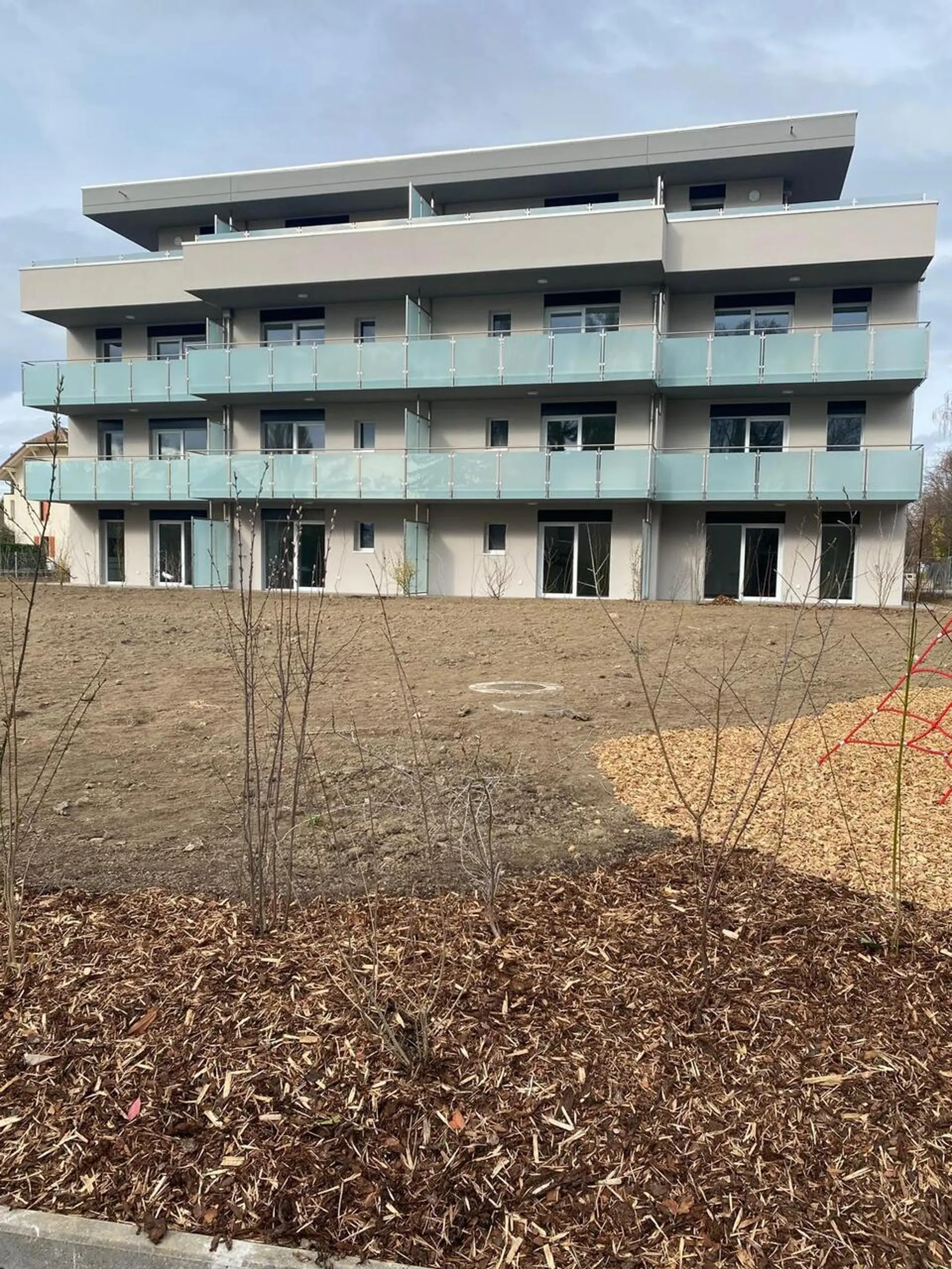 Studio Neuf au 2ème Etage avec grand balcon de 12 m2 proche EPFL / UNIL