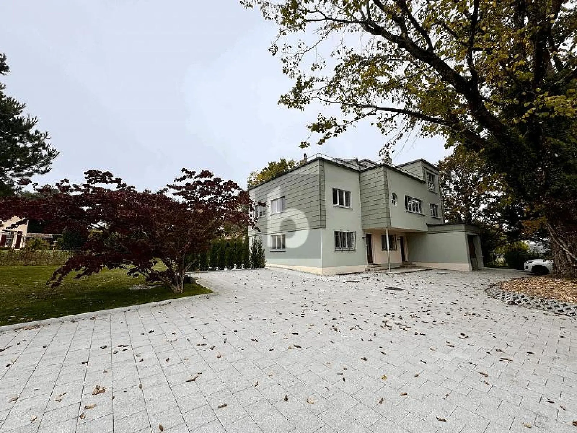 AVEC ROOFTOP ET JARDIN DE 671M2 - IDÉAL COLOCATION