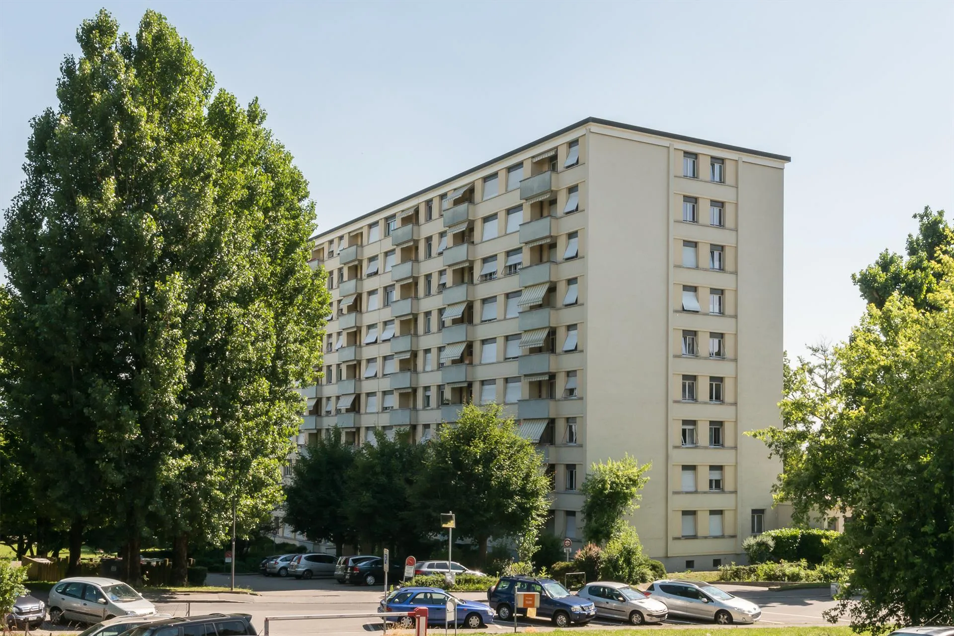 Dans un quartier verdoyant