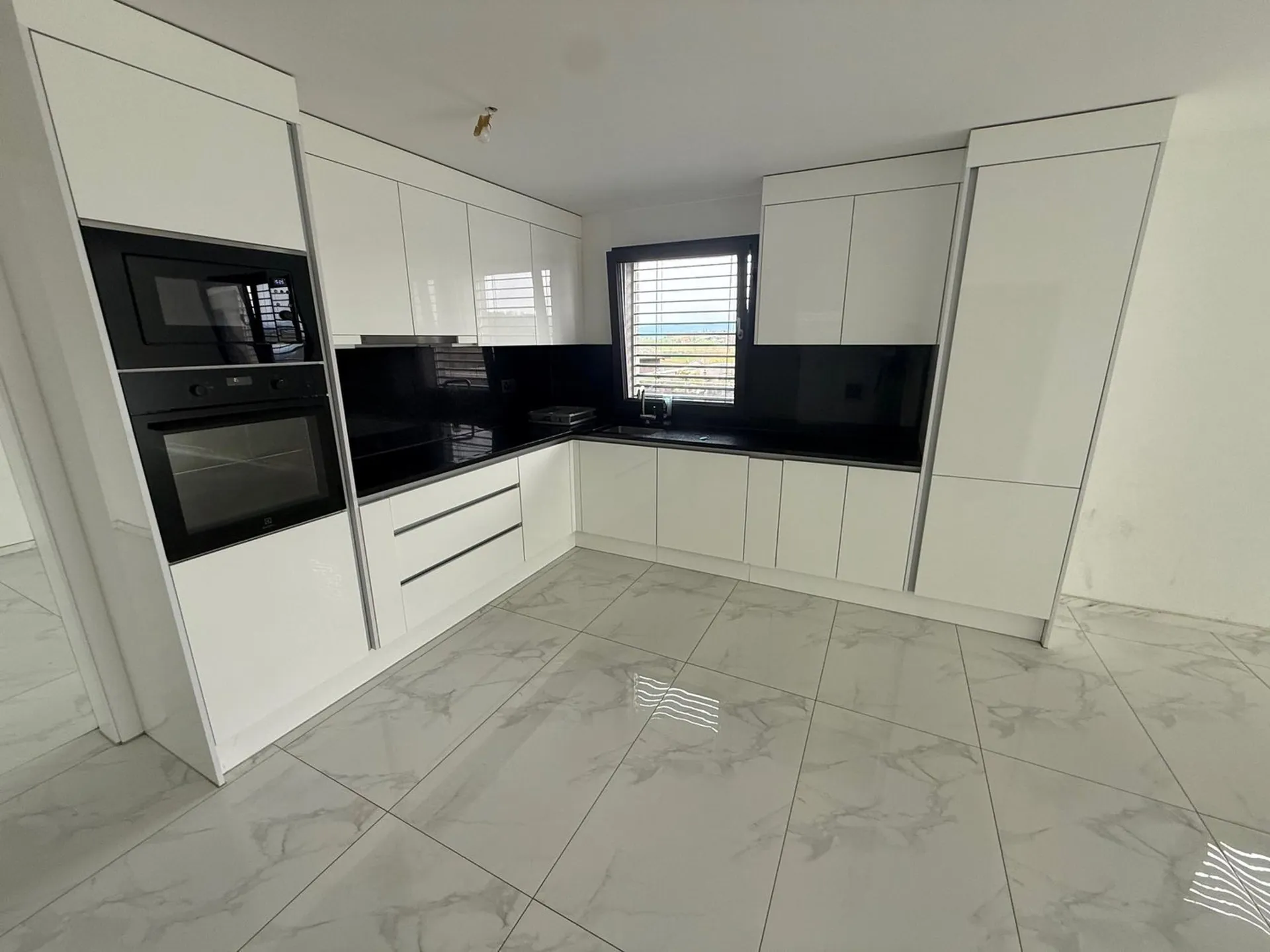 Magnifique appartement de 3,5 pièces avec terrasse à Gurmels