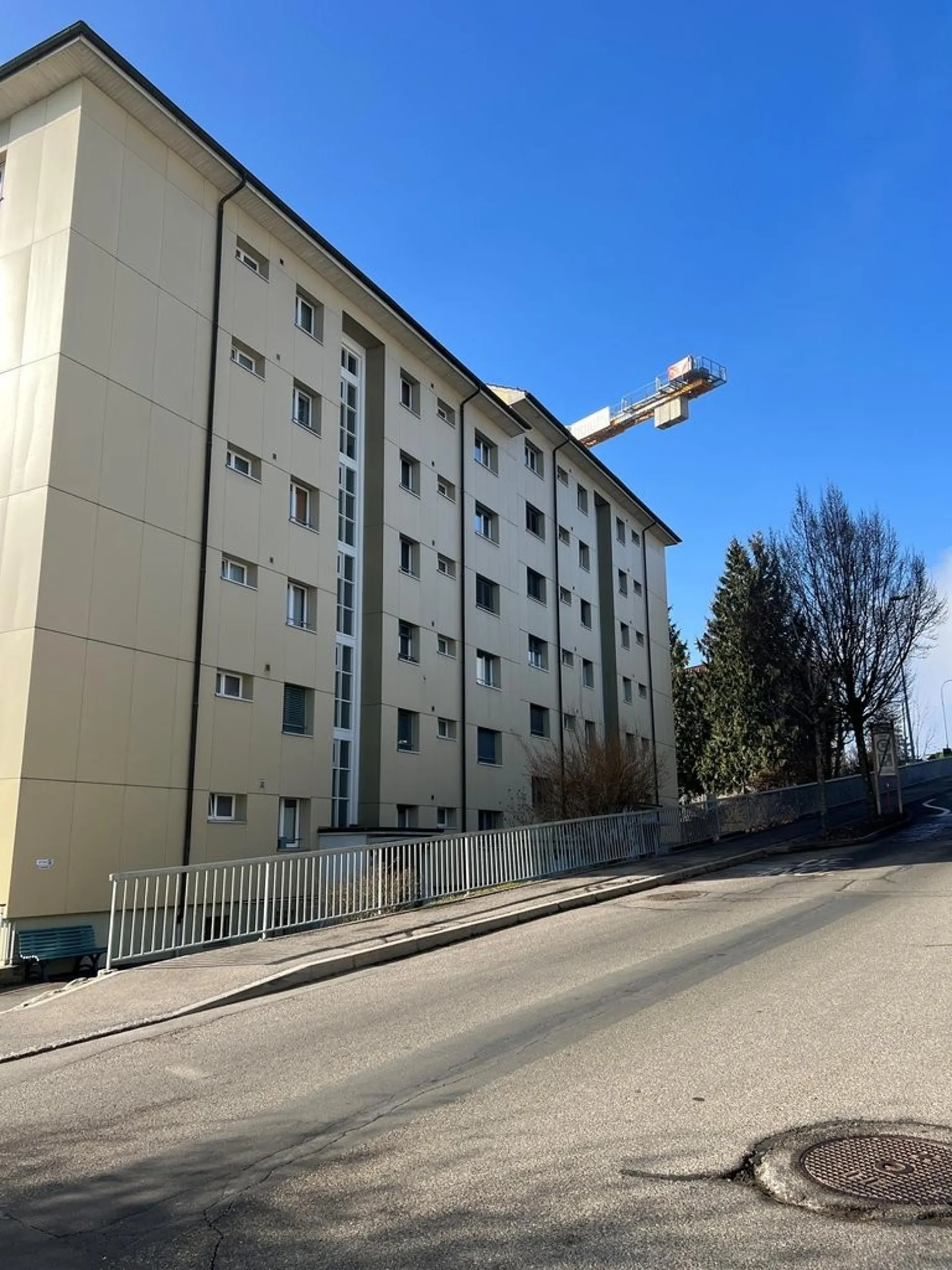 Appartement de 4 pces, au dernier étage, avec magnifique vue dégagée