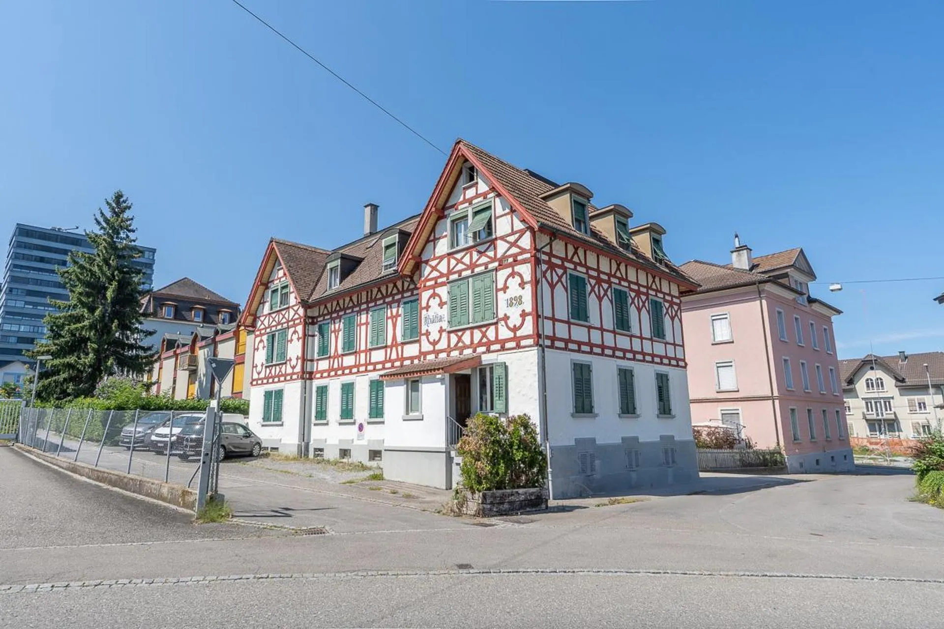 Mehrfamilienhaus mit Gewerberaum - direkt beim Bahnhof Rorschach Stadt