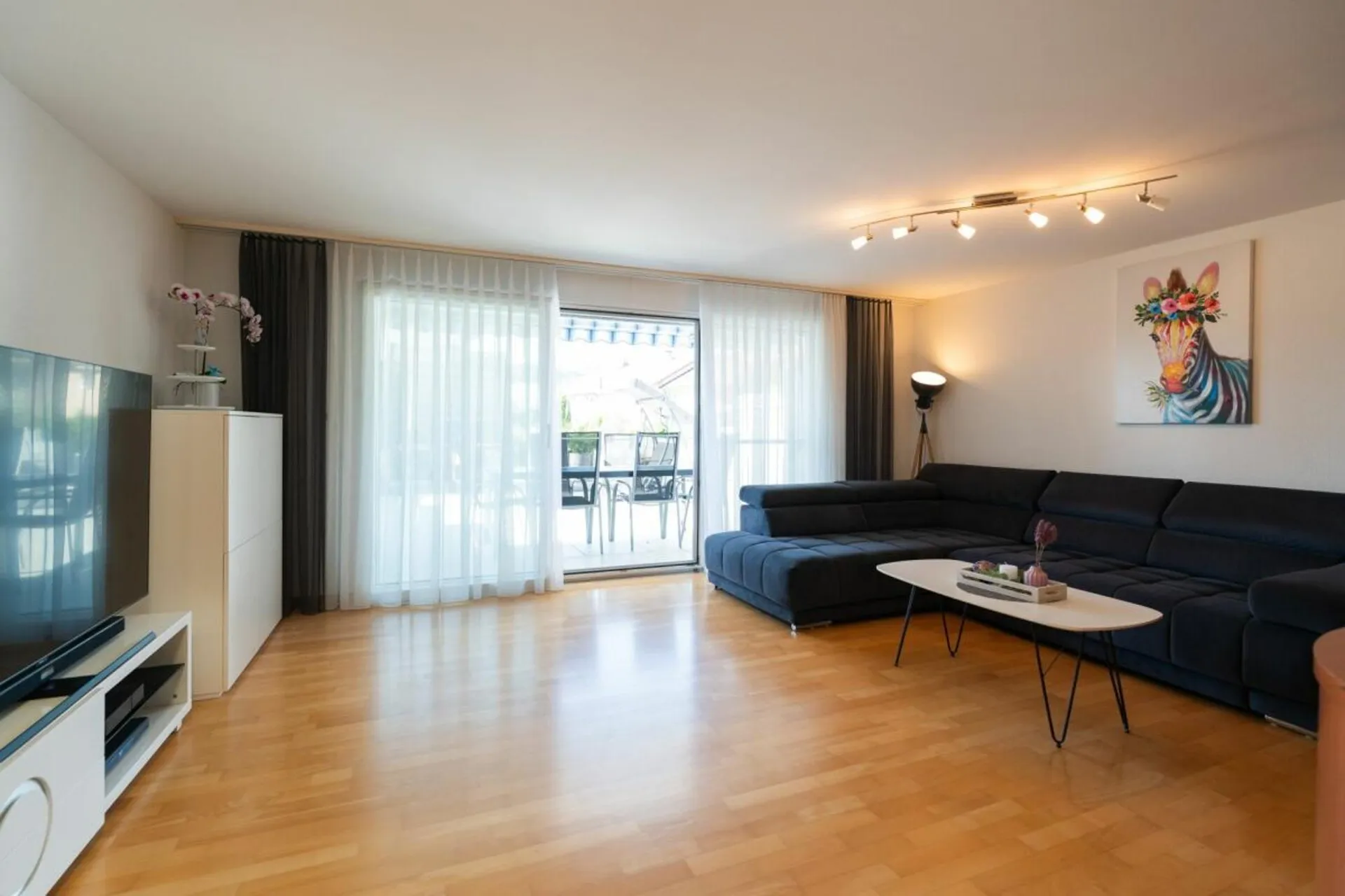 Raum für Leben - gepflegtes Reihenmittelhaus an attraktiver Lage.