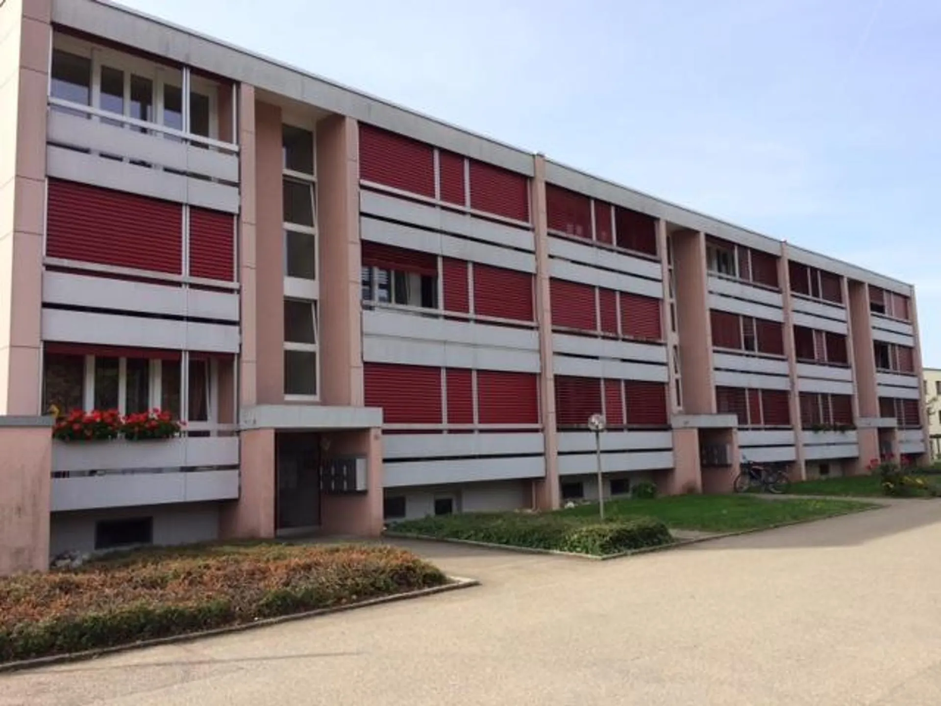 3.5-Zimmerwohnung mit zwei Balkonen in Langendorf