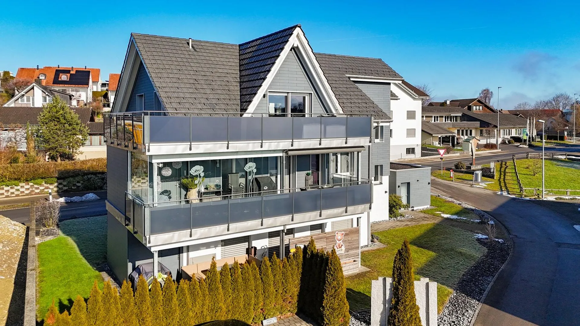 Sonnige Eigentumswohnung mit grossem Balkon