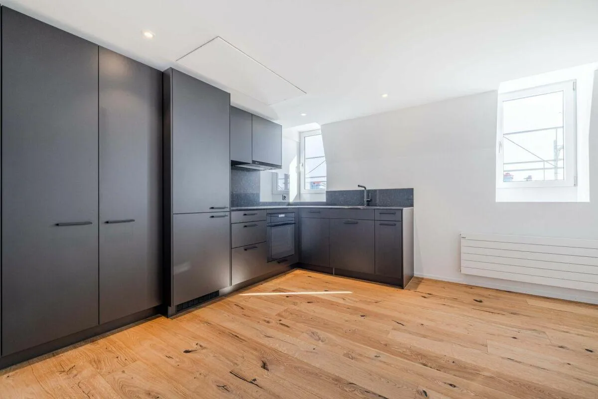 EXKLUSIV: 3.5-Zimmer Wohnung mit modernem Ausbaustandard Und 360° D...