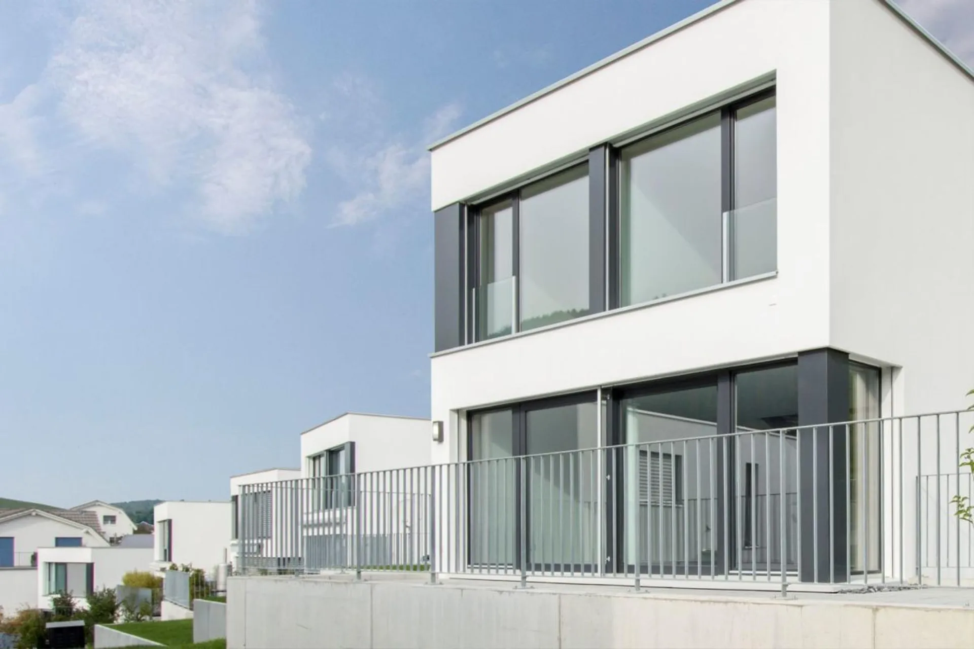 Modernes 5.5-Zimmer-Einfamilienhaus mit Minergie-Standard in Arisdorf