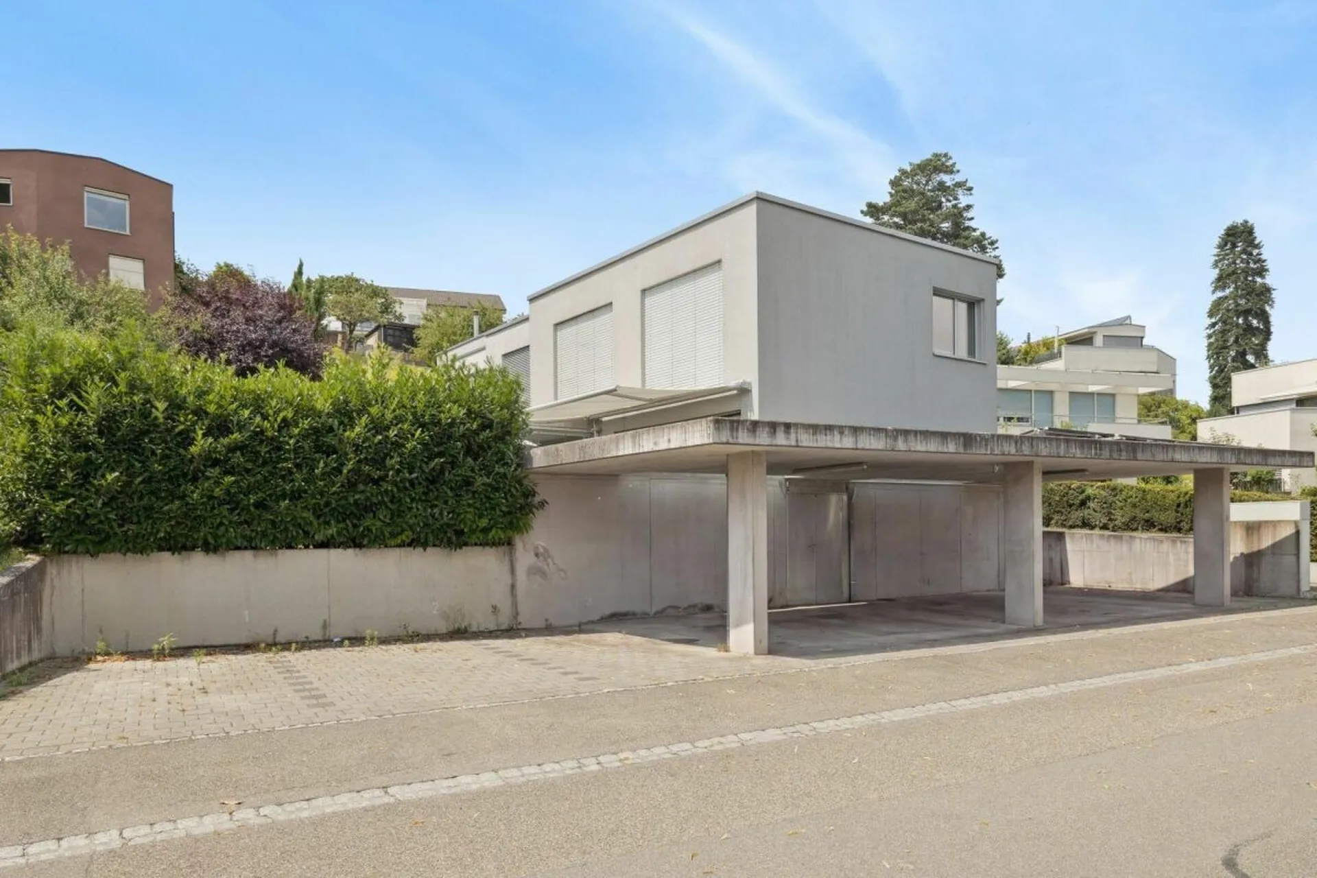 Neuwertiges 4.5-Zimmer-Doppel-EFH mit Wintergarten, Carport und Abstellplatz an begehrter Wohnlage