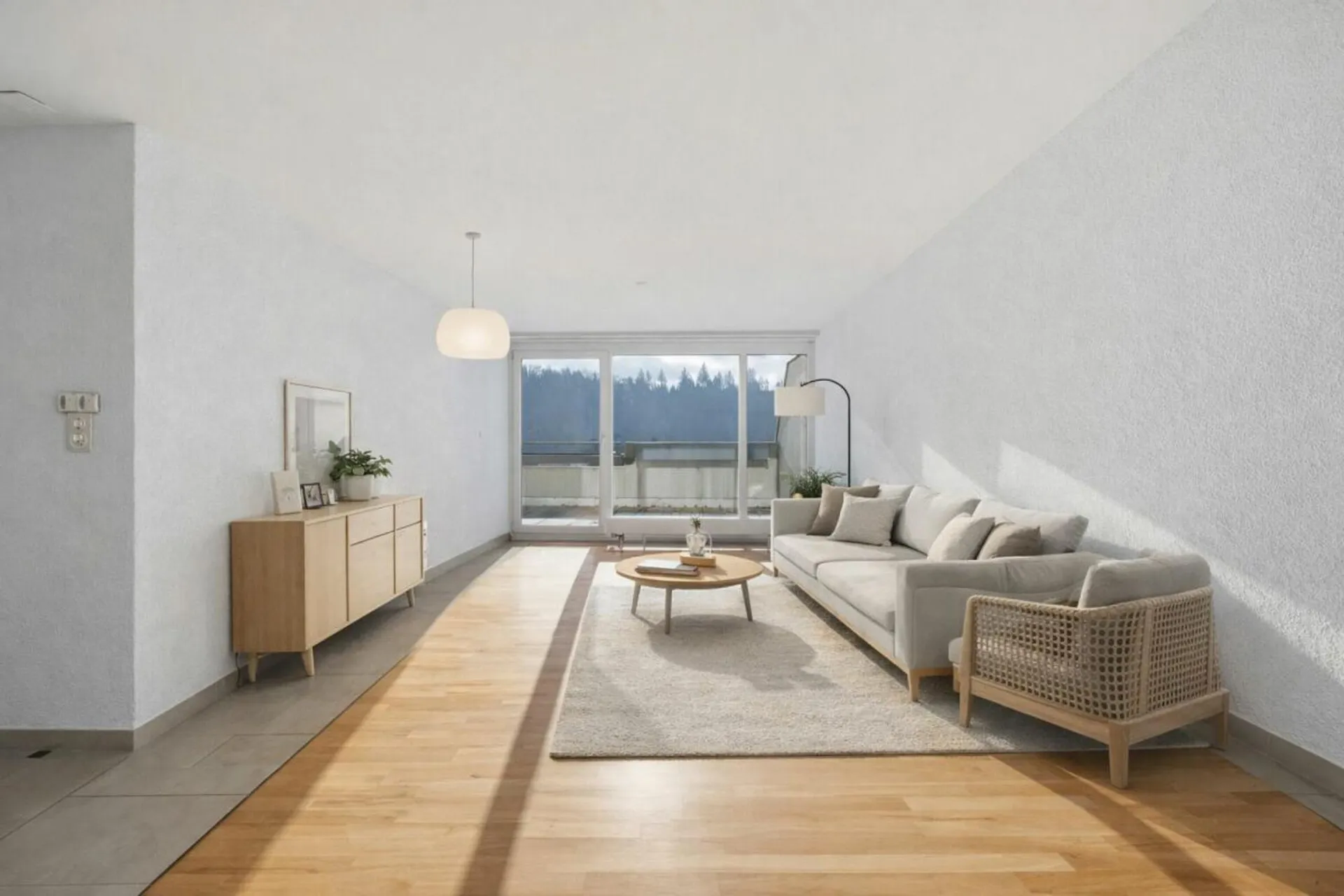 Renovierte 4.5-Zimmer-Wohnung mit grosszügigem Balkon, Lift und Garage - Wohnen in Zwingen