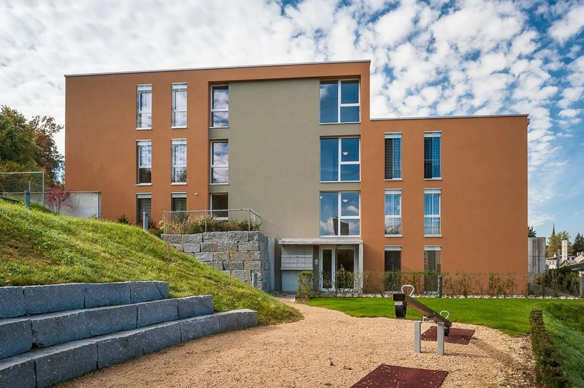 Moderne Gartensitzplatz Wohnung an bevorzugter Wohnlage