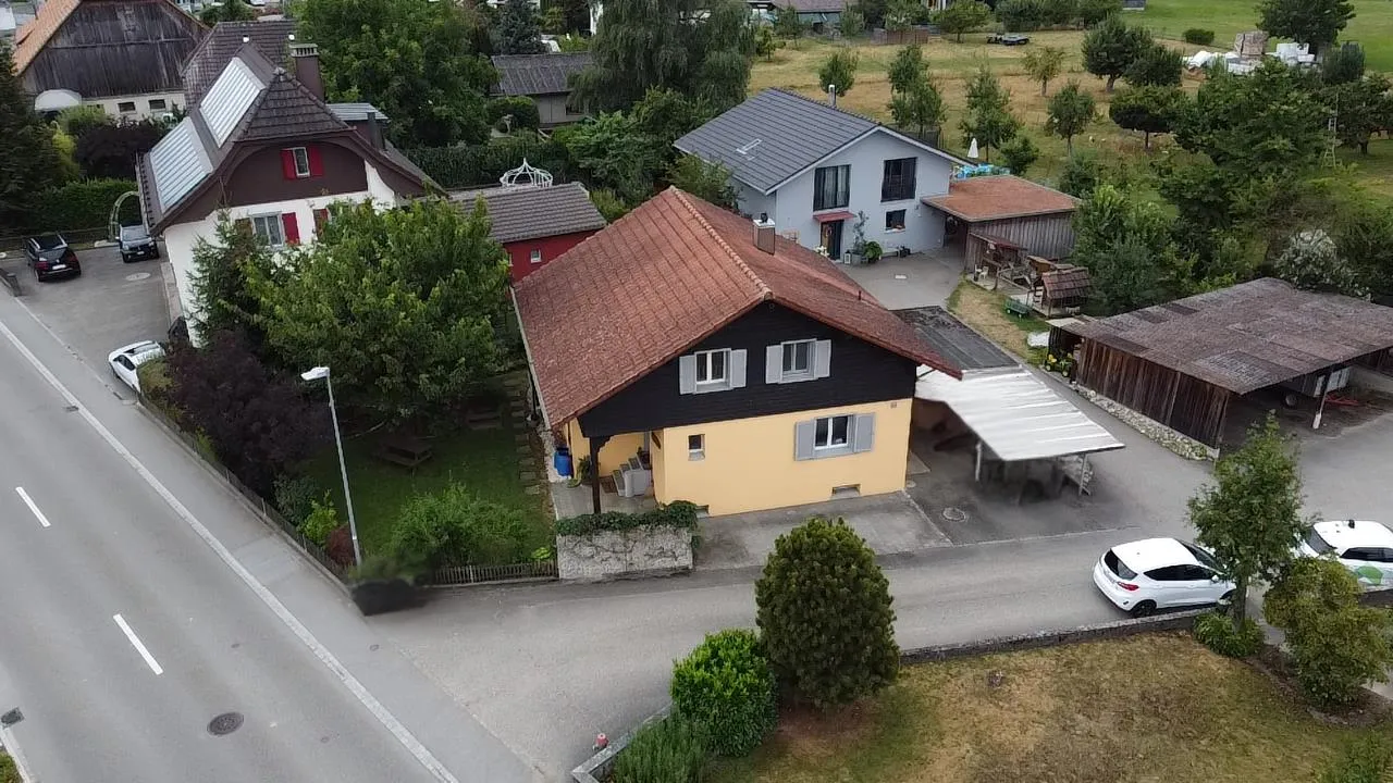 RESERVIERT: AgentSelly - Charmantes Haus mit gepflegtem Garten