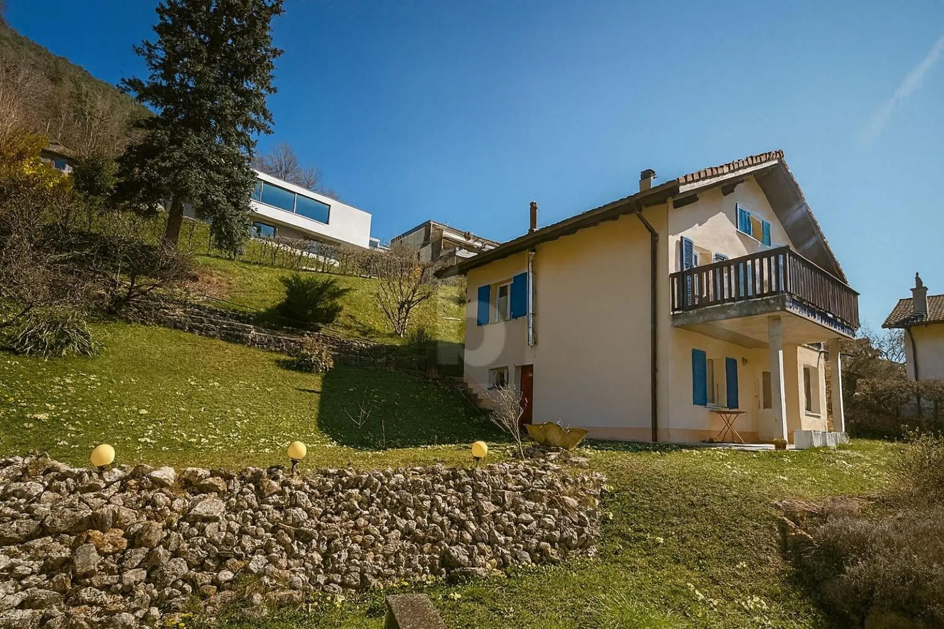 JOLIE MAISON DE 2 LOGEMENTS AU CALME