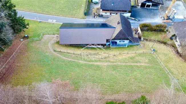 Grosszügiges Landhaus mit grosser Parzelle, Werkstatt & ideal für Tier