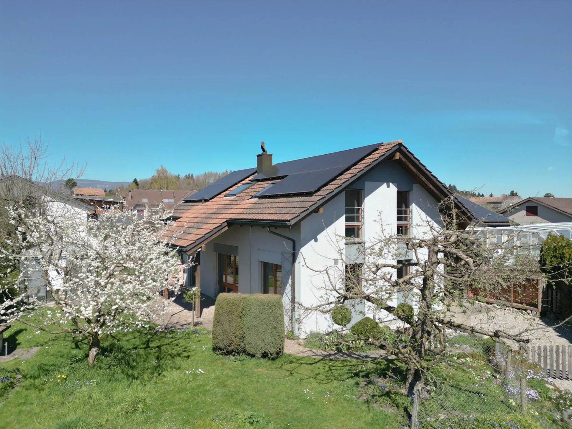 Exklusive Neubau-Duplex-Gartenwohnung in Binningen