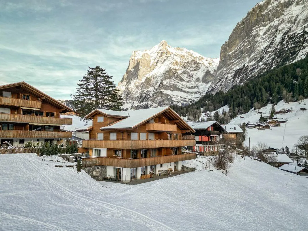 Grindelwald: Ruhige 3.5-Zimmer-Ferienwohnung mit Balkon und Gartens...