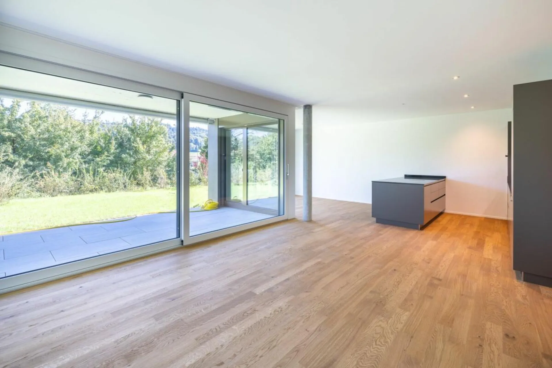 4.5 Gartenwohnung mit Blick auf die Aare