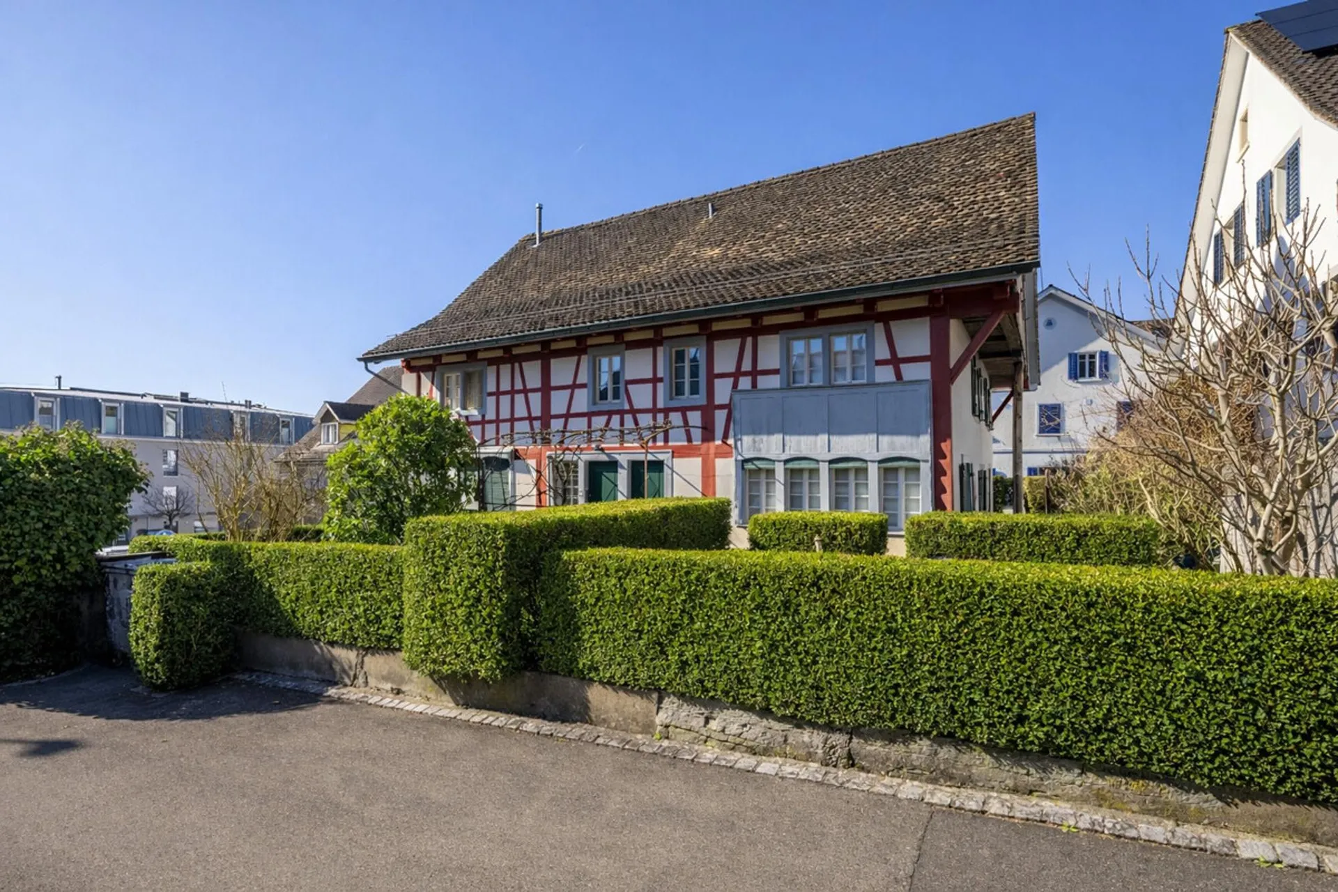 Historische Liegenschaft mit Einfamilienhaus-Potenzial in Männedorf