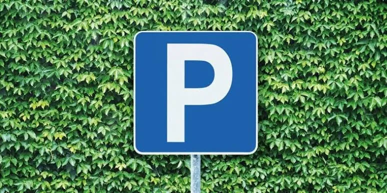 Motorradplatz in Gattikon