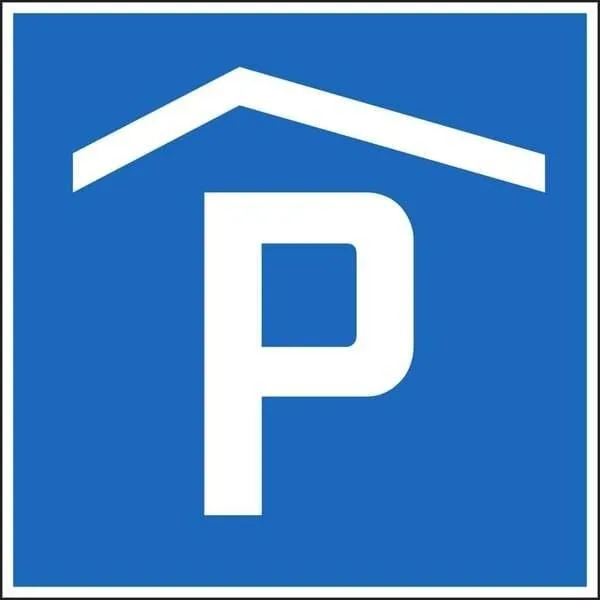 Einstellhallenplatz oder Parkplatz gesucht?