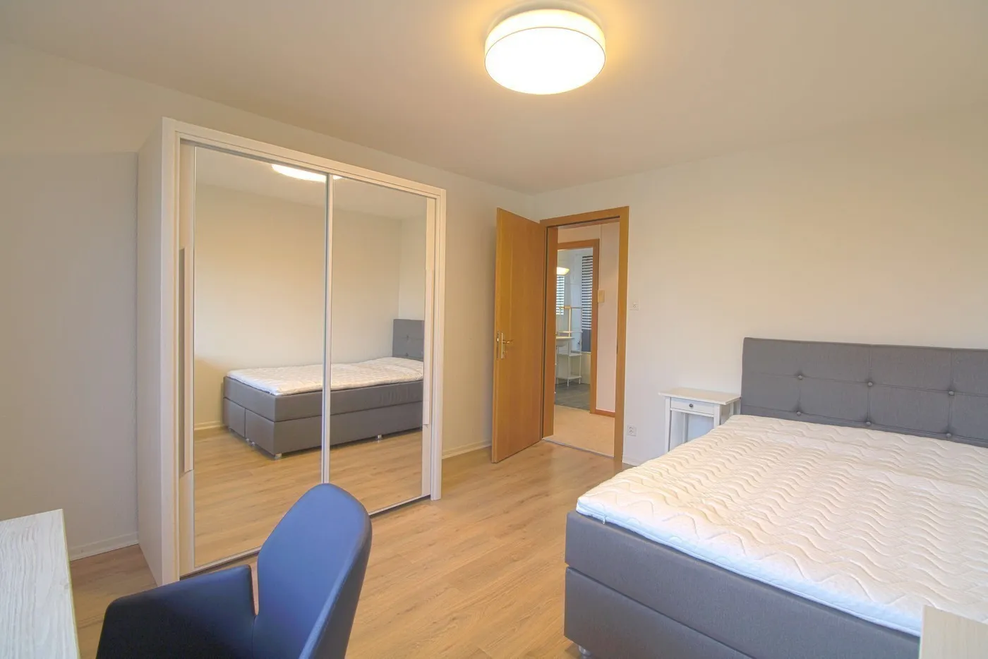 Möbliertes WG-Zimmer an ruhiger Lage in Wallisellen