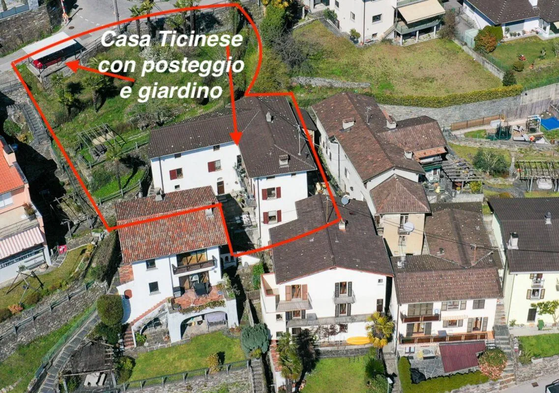 Grosses Dorfhaus mit Seesicht, schönem Garten und Parkplatz