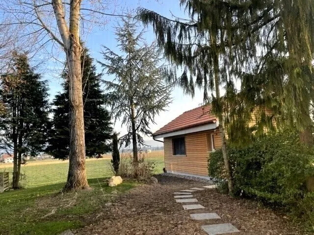 SCHÖNES 1-ZI TINY-HAUS IN UTZENSTORF (BE), MÖBLIERT, TEMPORÄR
