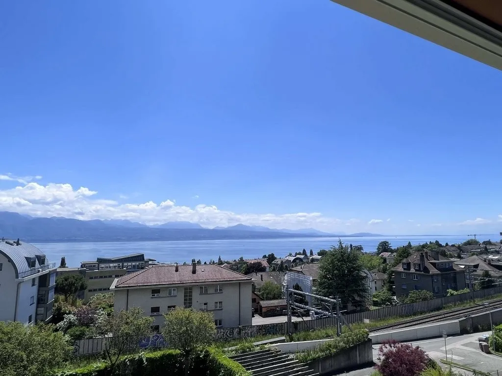 Appartement à louer avec une magnifique vue sur le lac Léman