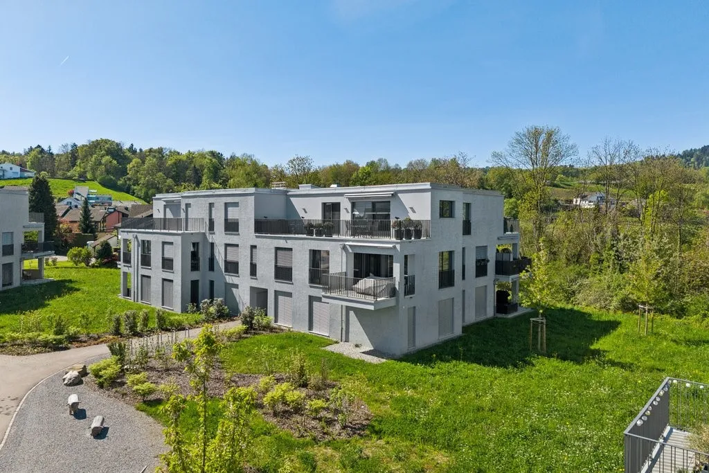2 Monate MIETFREI: 27m2 Dachterrasse und Blick auf den See