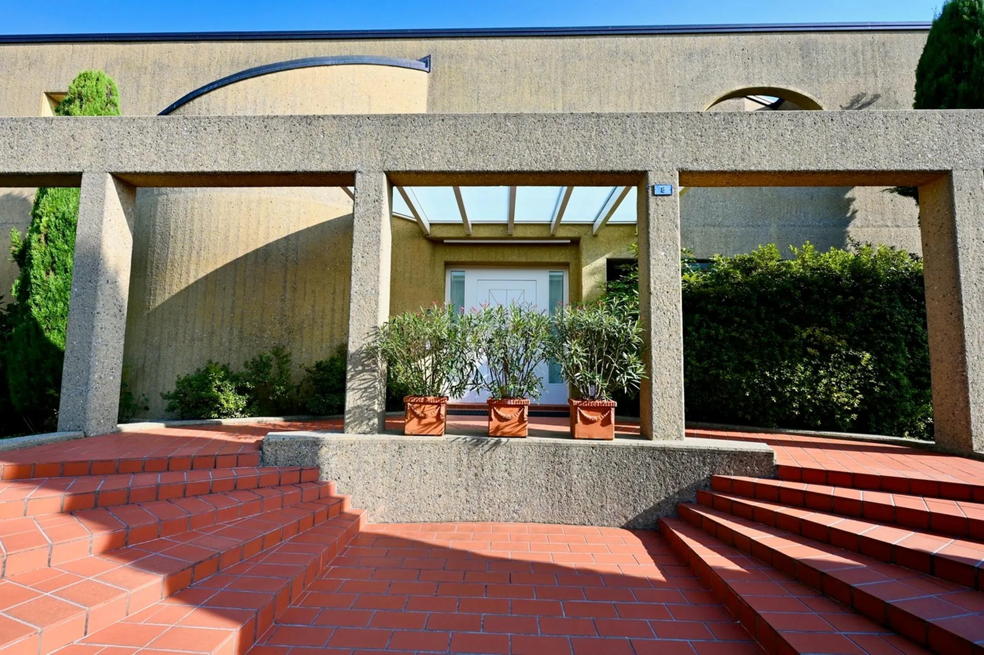 Image 12