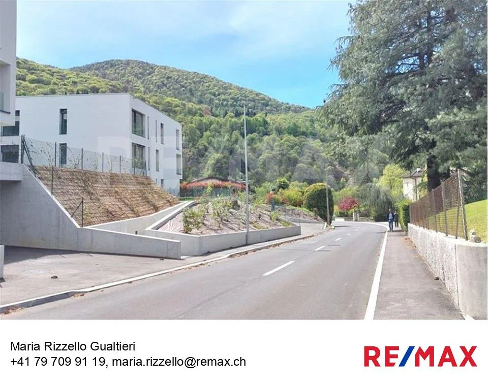 Moderno 2,5 locali con giardino e parcheggio