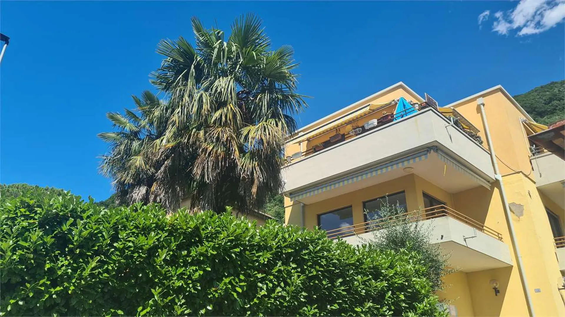 BISSONE: 4.5 LOC. VISTA LAGO RISTRUTTURATO