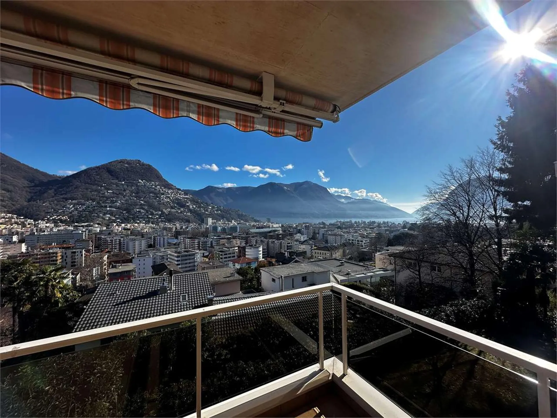 Rif. 2664 Lugano spaziosa villa bifamiliare con terrazze panoramiche