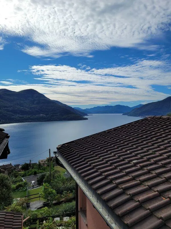 VENDITA/AFFITTO CON RISCATTO: Casa di 4½ locali, rinnovata e con be...
