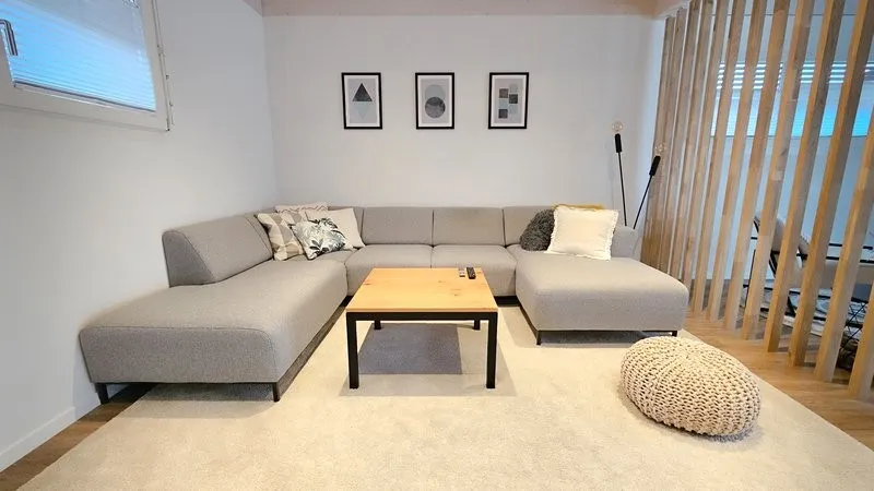 5 ZIMMER-HAUS IN AEFLIGEN (BE), MÖBLIERT, TEMPORÄR
