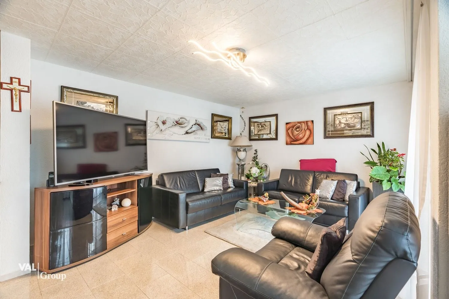 Wohnen mit Komfort und Aussicht - 4.5-Zimmerwohnung in bester Lage von Visp