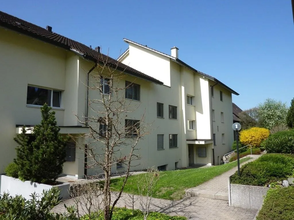 Herrliche Aussicht und grosser Sitzplatz