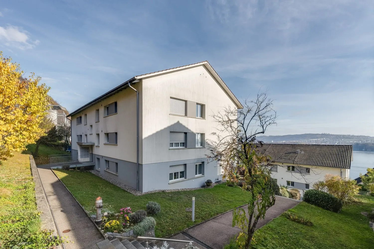 Traumhafte Seesicht & ein Gratismonat geschenkt  Ihr neues Zuhause wartet